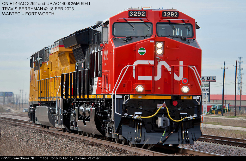 CN ET44AC 3292